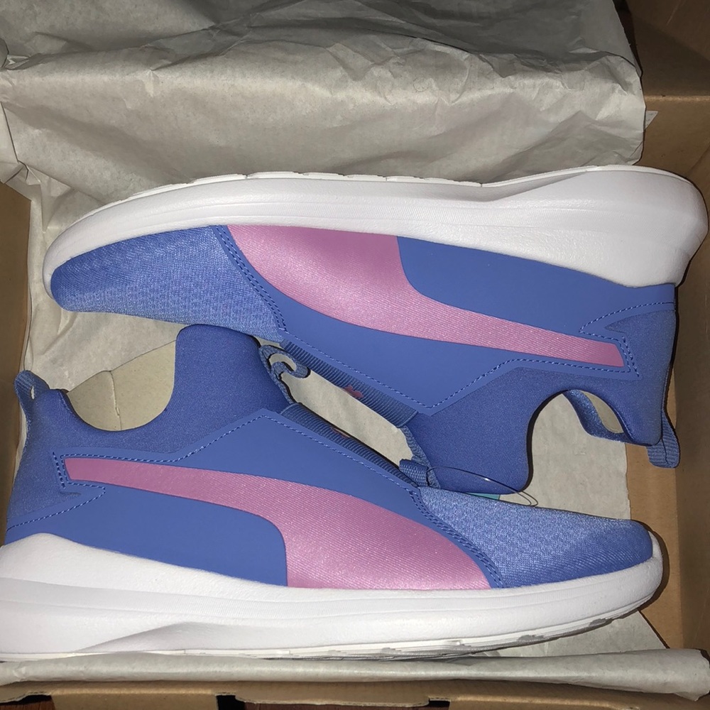PUMA Sneakers